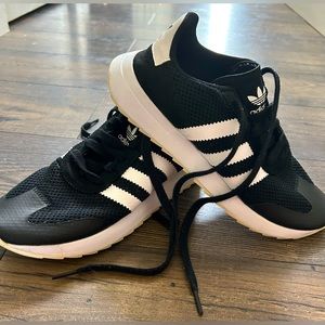 Womans adidas. Size 7.5 gently used